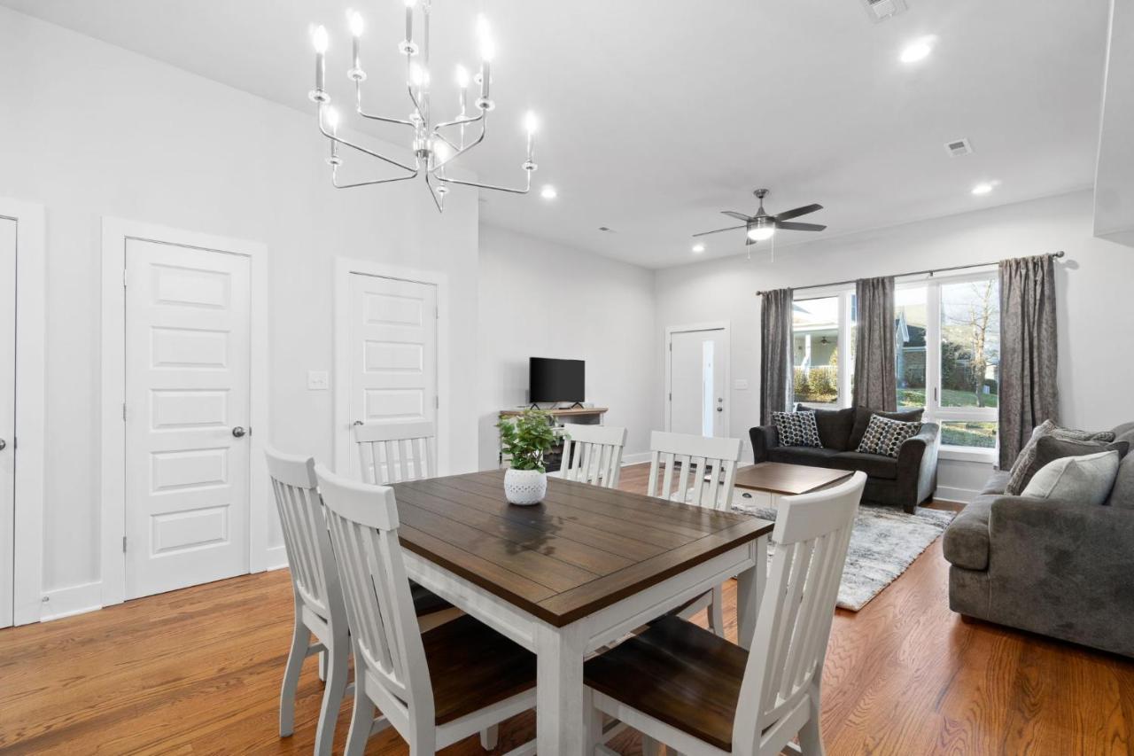 Villa Rebecca'S Downtown Luxury Living Clarksville Exterior foto